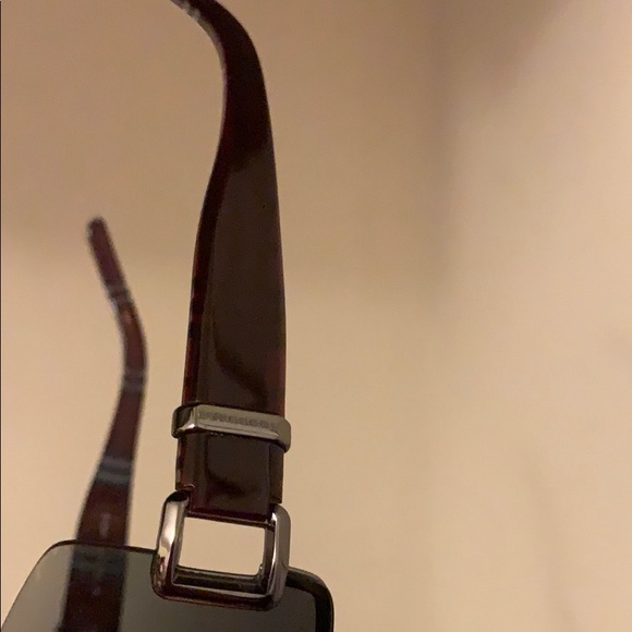 100% authentic BURBERRY sunglasses. - Picture 6 of 8